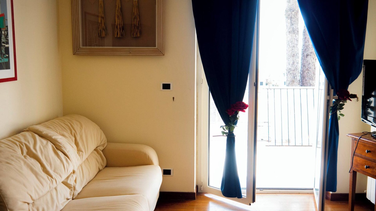 Montesilvano Villa | Alisea - rooms in villa with pool and free parking