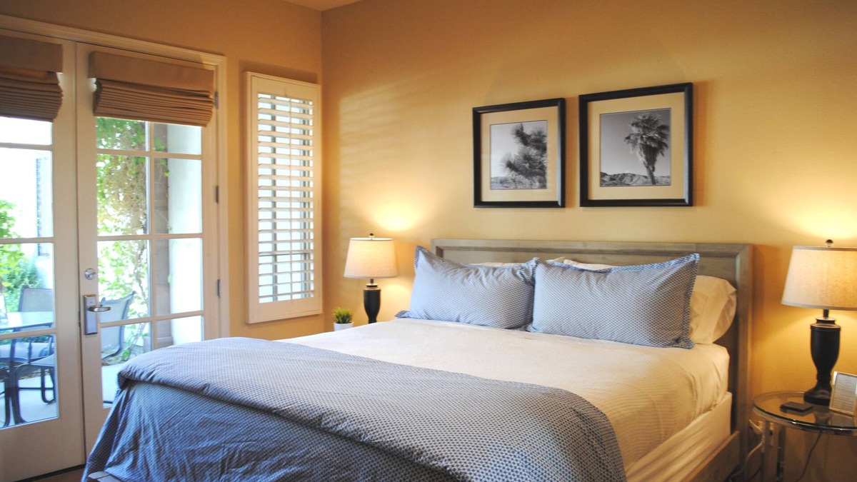 La Quinta Condo | ALL 5-STAR REVIEWS! DOWNSTAIRS 2 BED/2 BATH LEGACY VILLAS CONDO