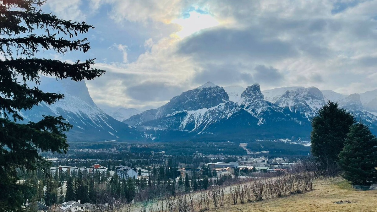 Cougar Creek Cottage | All about the View