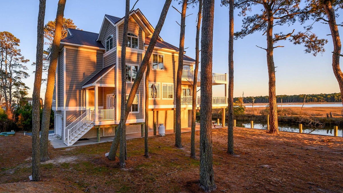Piney Island House | All Decked Out on Chincoteague Island!