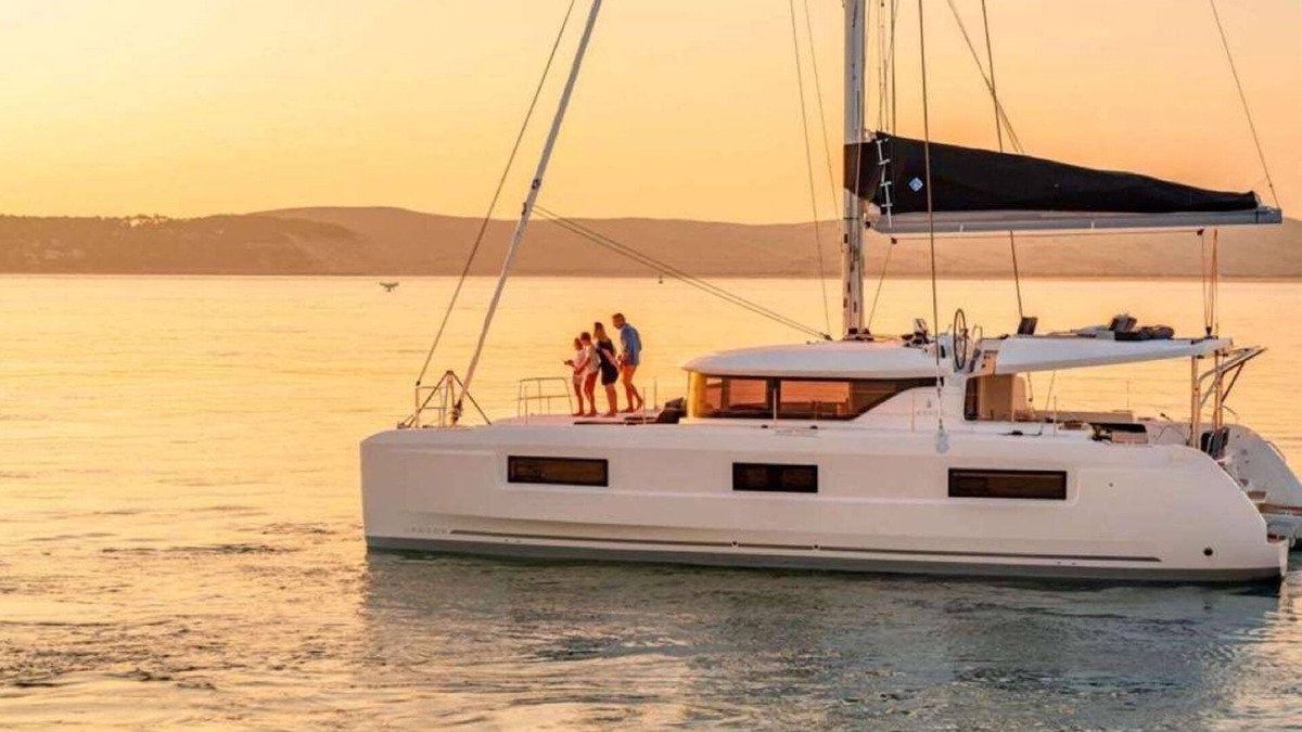 Red Hook Boat Rental | All-Inclusive Yacht Vacation : Aren't We Lucky