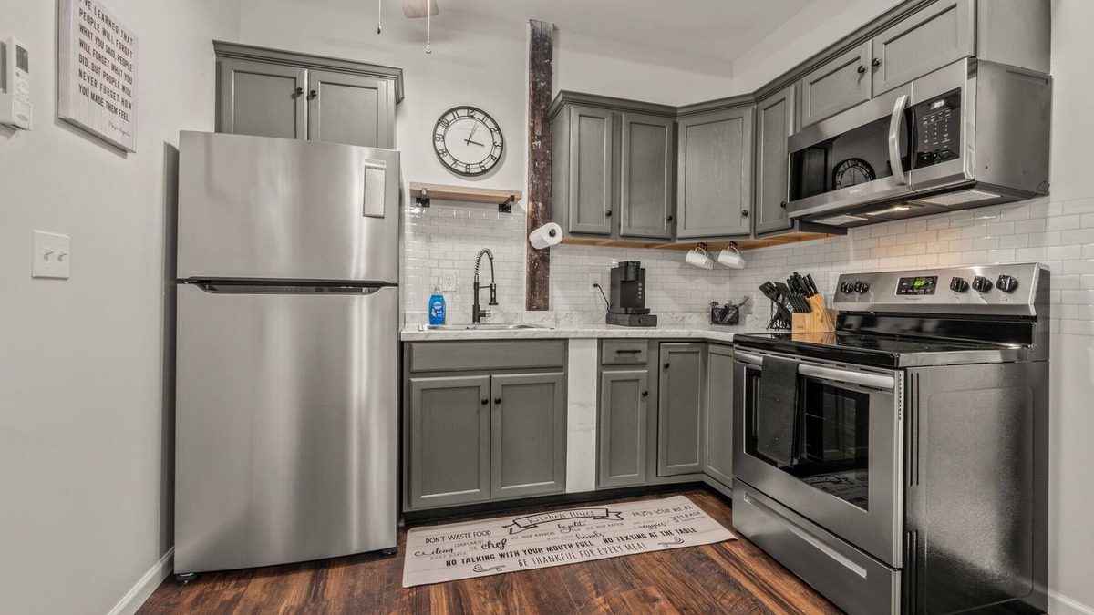 Wallingford Center Apartment | All new 1BR apartment with all the features you are looking for