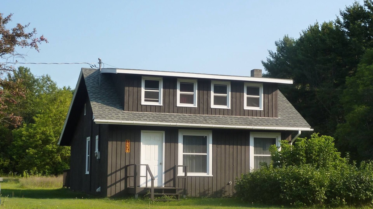 Wilmington Cabin | All Season Camp for Your Adirondack Adventures, 5 miles to Whitetace Mountain