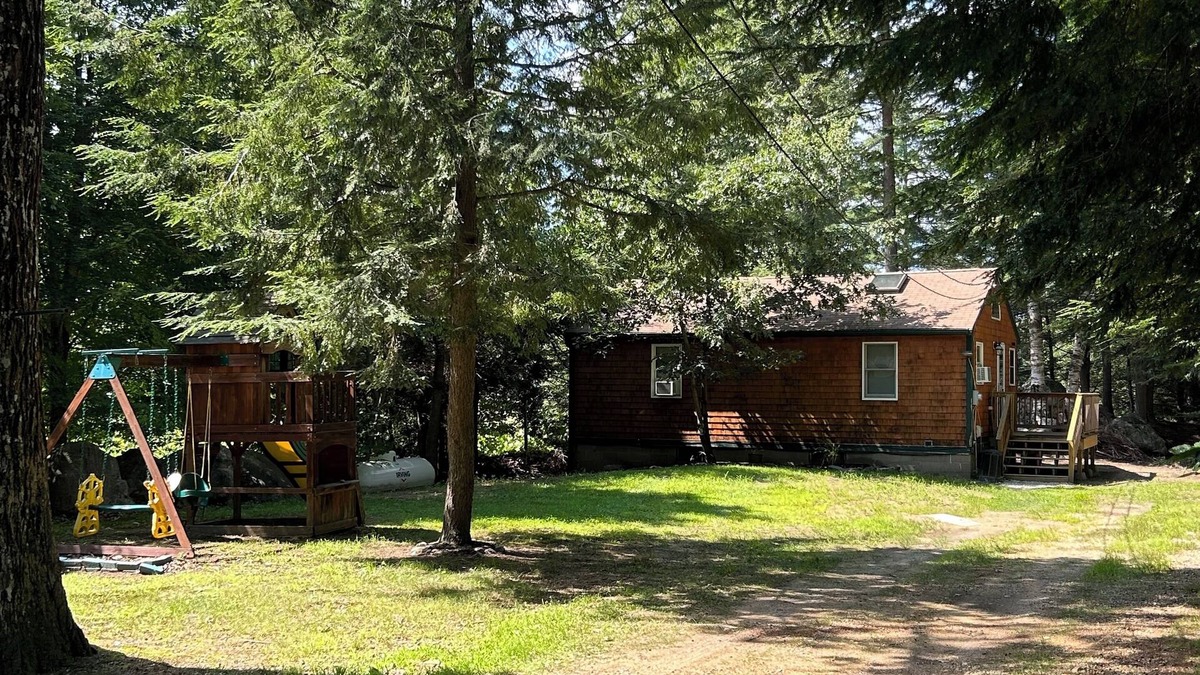 Northwood Cabin | All-Season Cozy Lakeside Cabin in Northwood, NH- 2 Bdr, great views