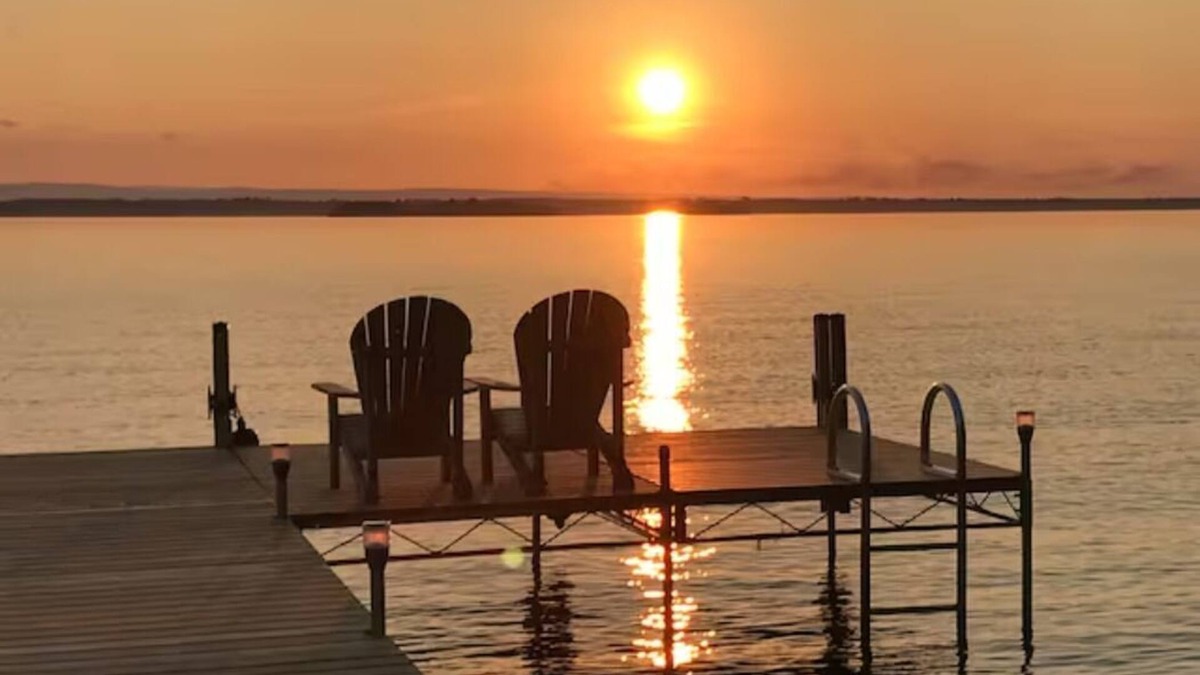 Chittenden County House | All Season House on Lake Champlain-100 yards of waterfront-Endless to Explore