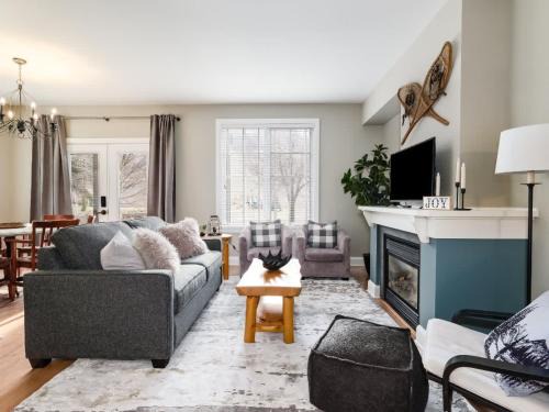 Calabogie House | All Season Ski in Out Chalets at Calabogie Peaks