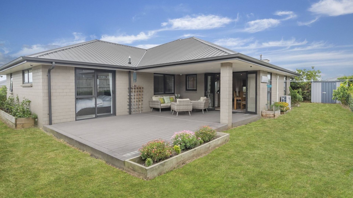 Pokeno House | All Seasons Cottage - Pokeno Holiday Home