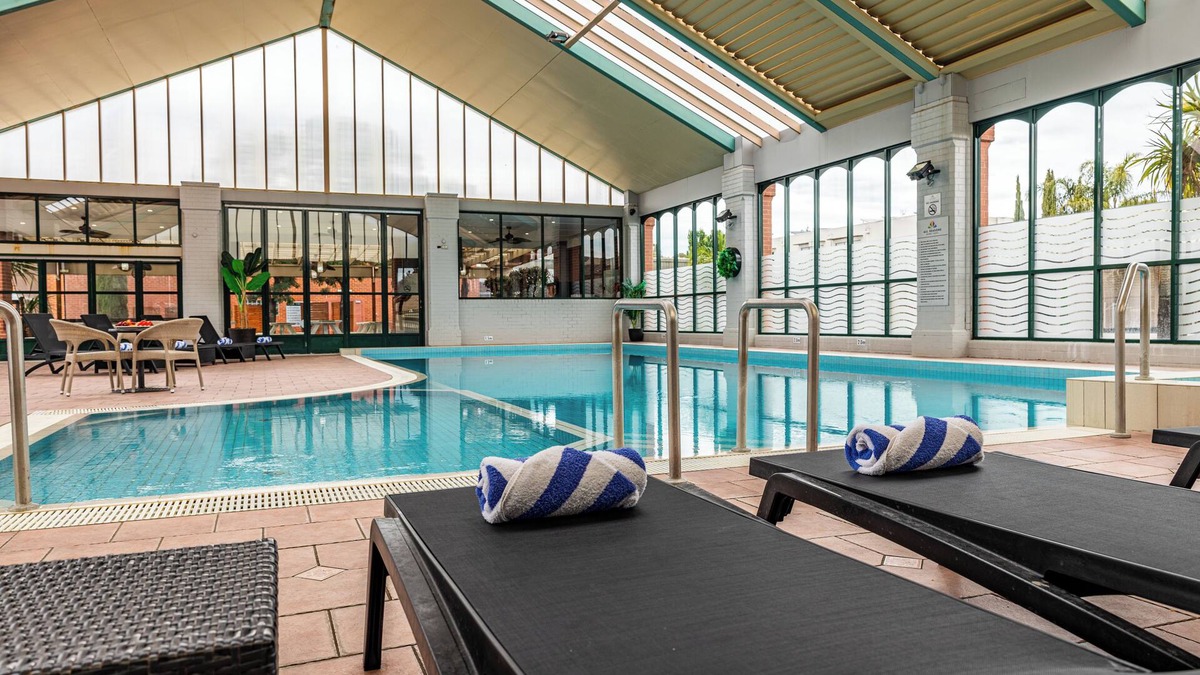 Strathdale Hotel | All Seasons Resort