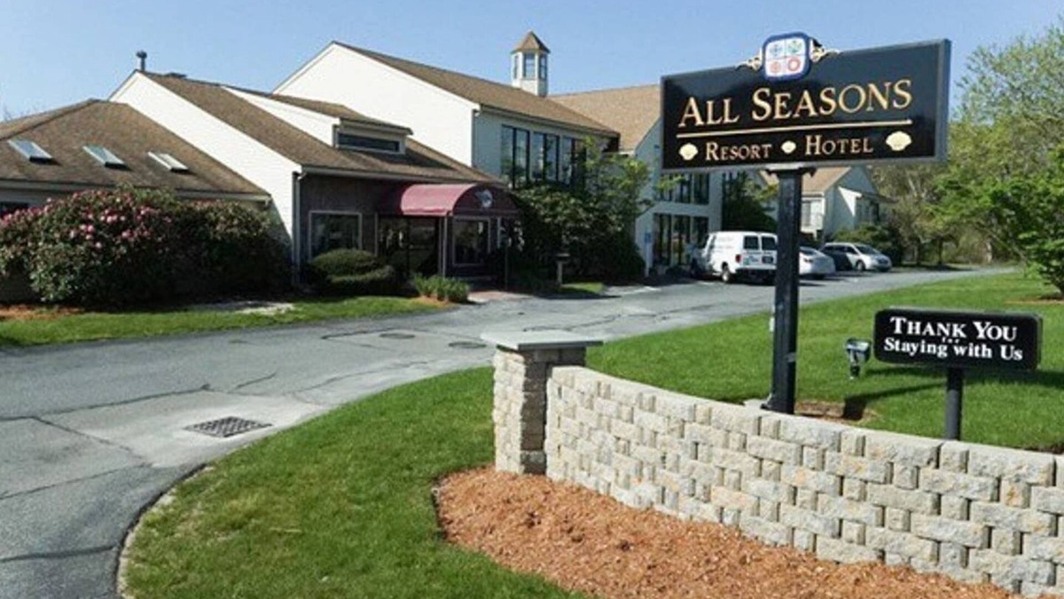 South Yarmouth Hotel | All Seasons Resort