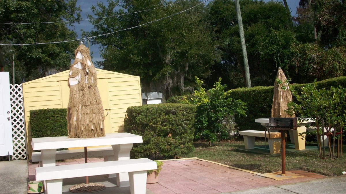 Edgewater Hotel | All Suite Motel