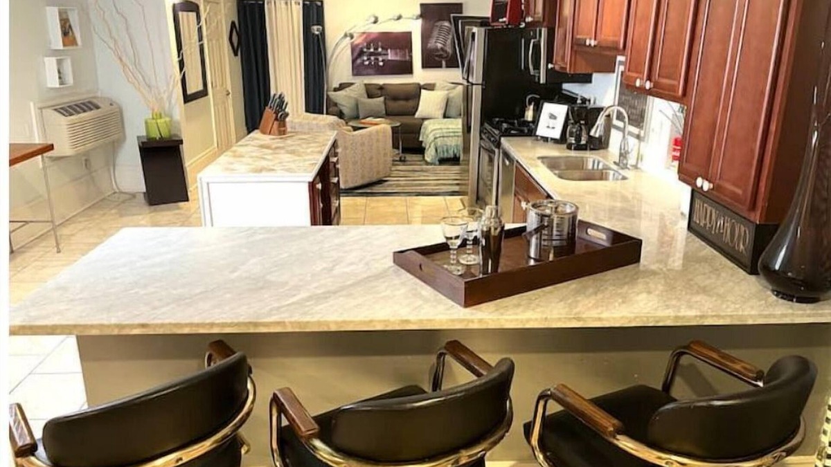 Mid-City Apartment | ALL THAT JAZZ Lovely 1 Bed Apt-Streetcar to FQ