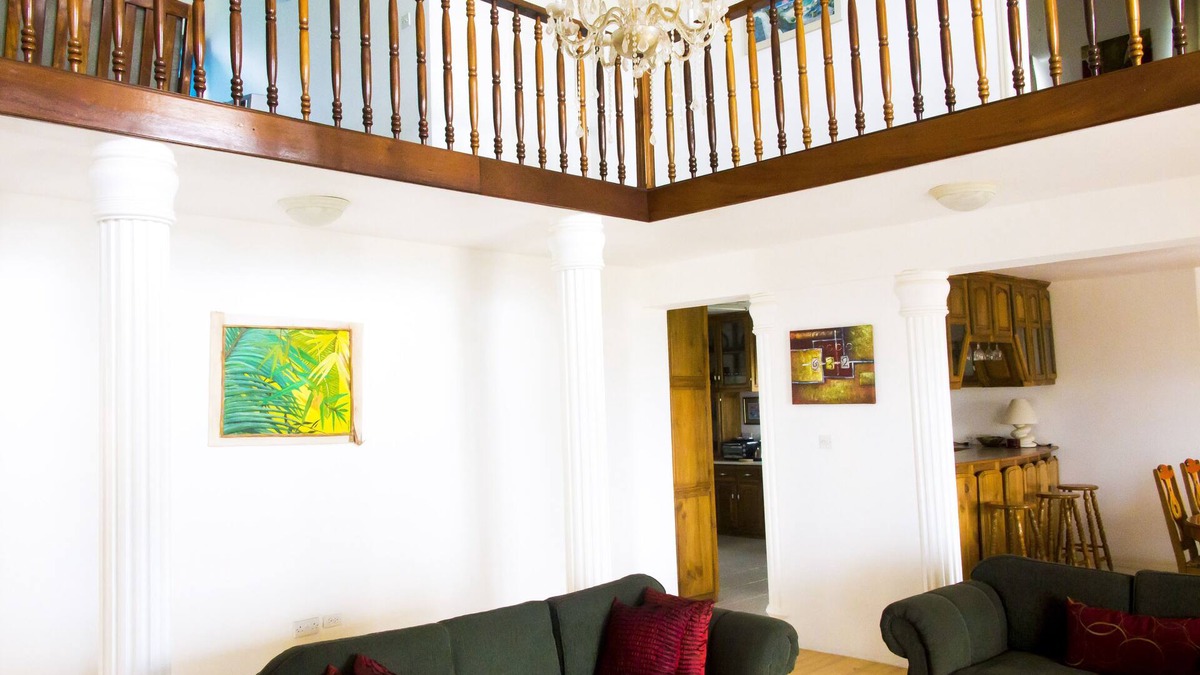 Brighton House | All the Comforts of Home together with Nature's Therapeutic Sights and Sounds