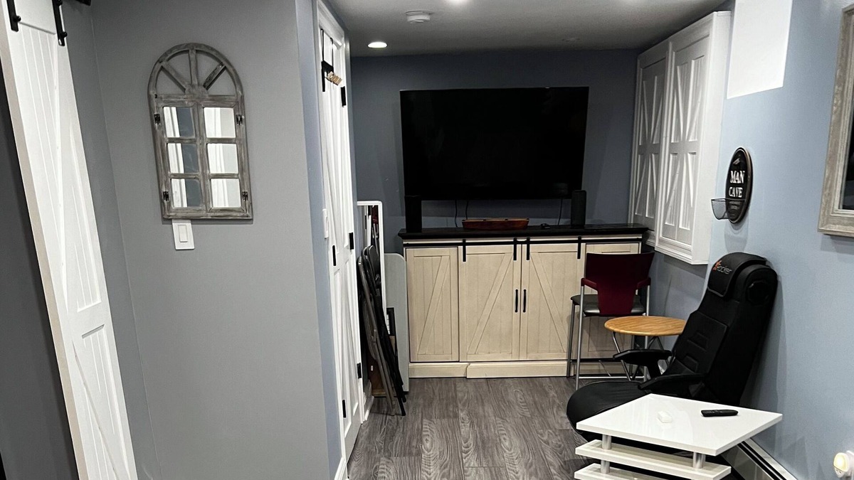 Southeast Yonkers Apartment | All the comforts of home