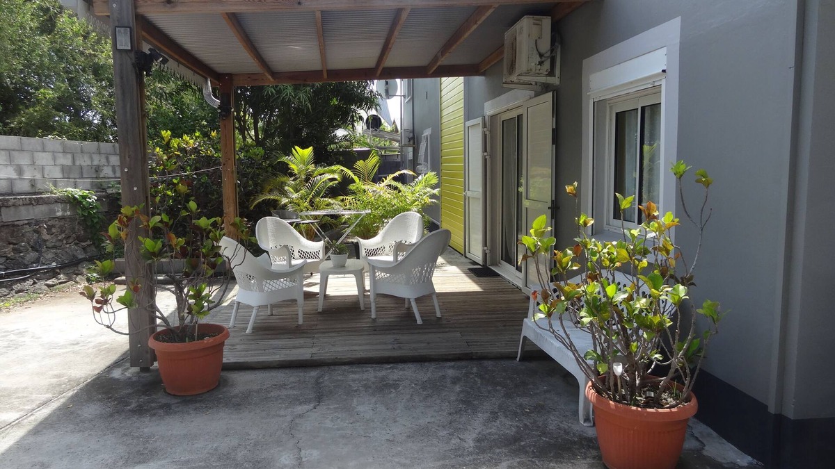 Saint-Leu Apartment | all the seaside pleasures at a very affordable price.