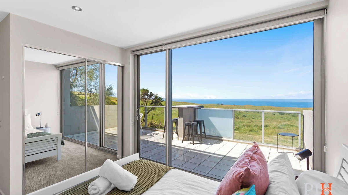 San Remo Apartment | All the Views, 2 Bedroom App San Remo
