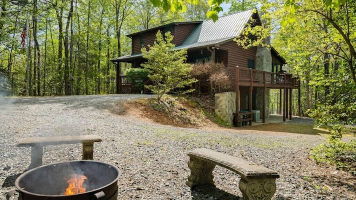 My Mountain Cabin | All wood cabin with hot tub and gameroom, surrounded by nature