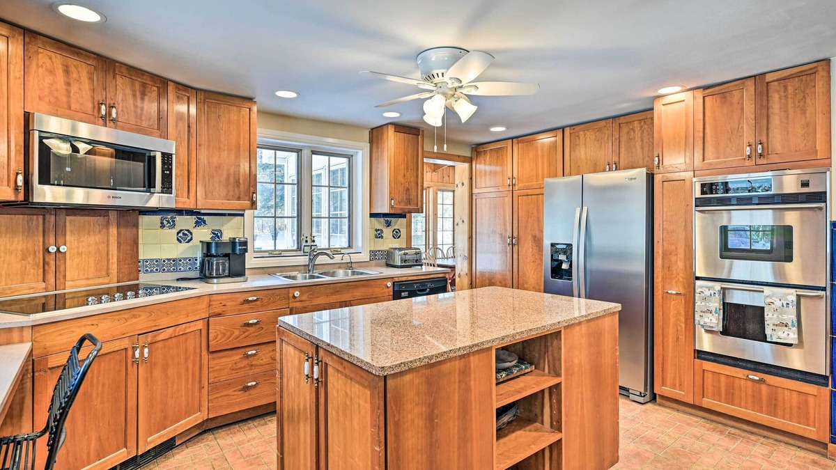 Town of Conesville House | All Year-Round Retreat Near Windham Mountain