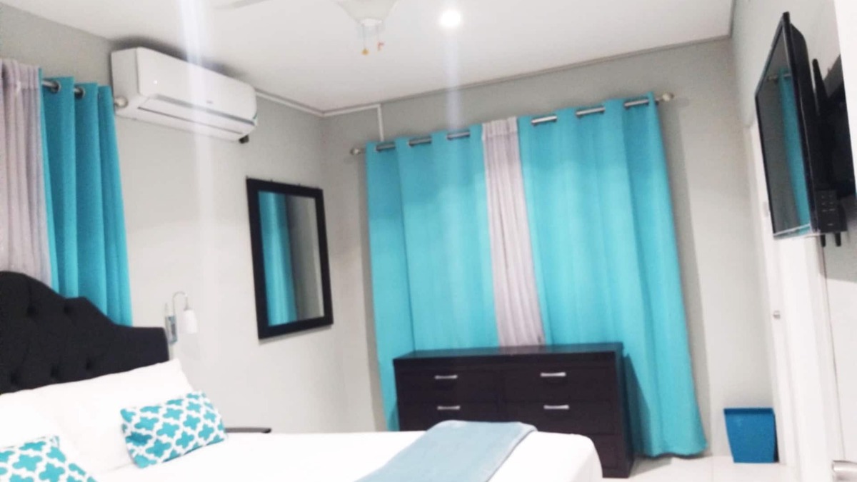 Pembroke Hall House | All You Need In a Home