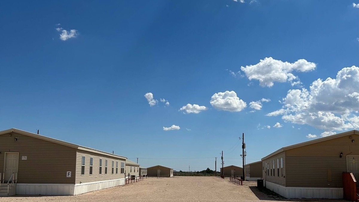 Crane Cabin | All your Workforce Housing Needs-Extended stay, nightly, weekly, & monthly stay.