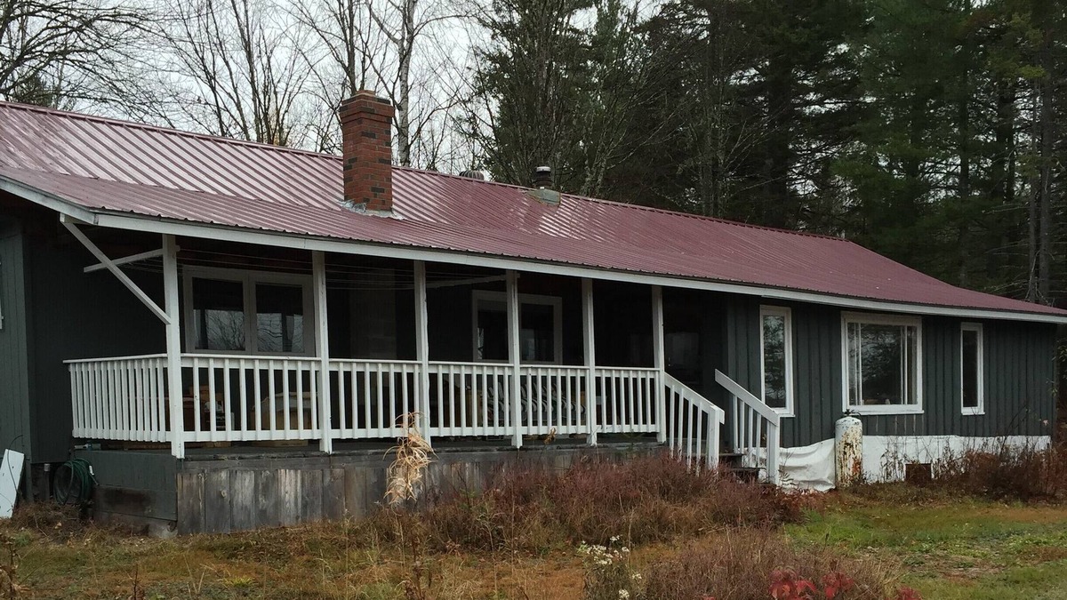 Allagash Cottage | Allagash Hunting/Fishing/Snowmobile Rental-on St. John River