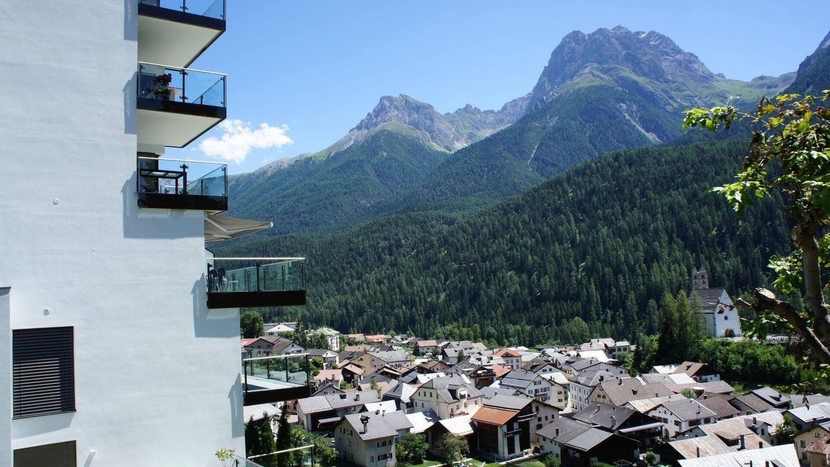 Engadin Scoul Apartment | Allegra and welcome to the vacation apartment Chasa Miramunt 2