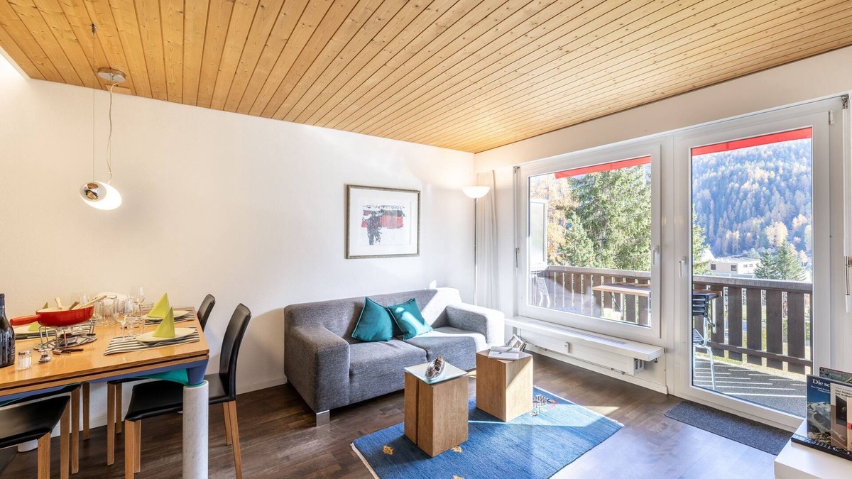Engadin Scoul Apartment | Allegra and welcome to the cozy 2nd floor.