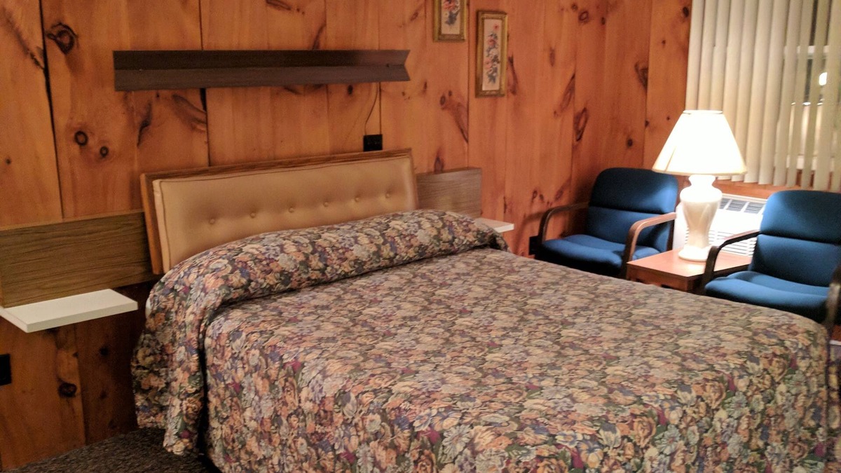 Watertown Hotel | Allen's Budget Motel