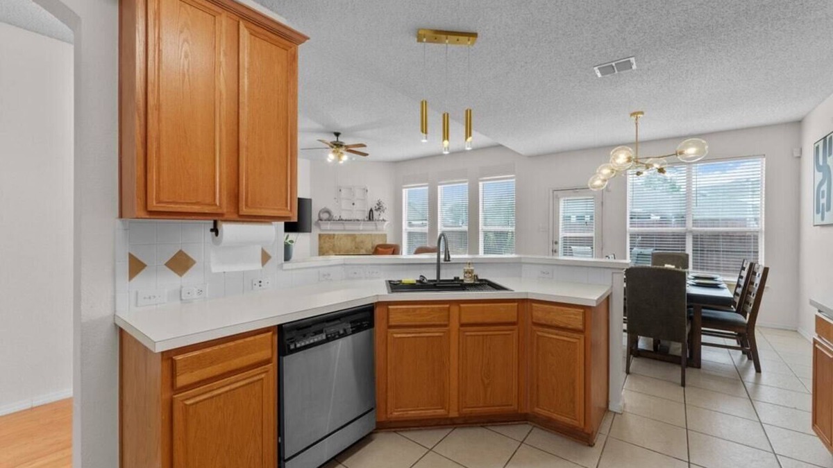 Allen House | Allen Spacious Family-Friendly Oasis w/Game Room*