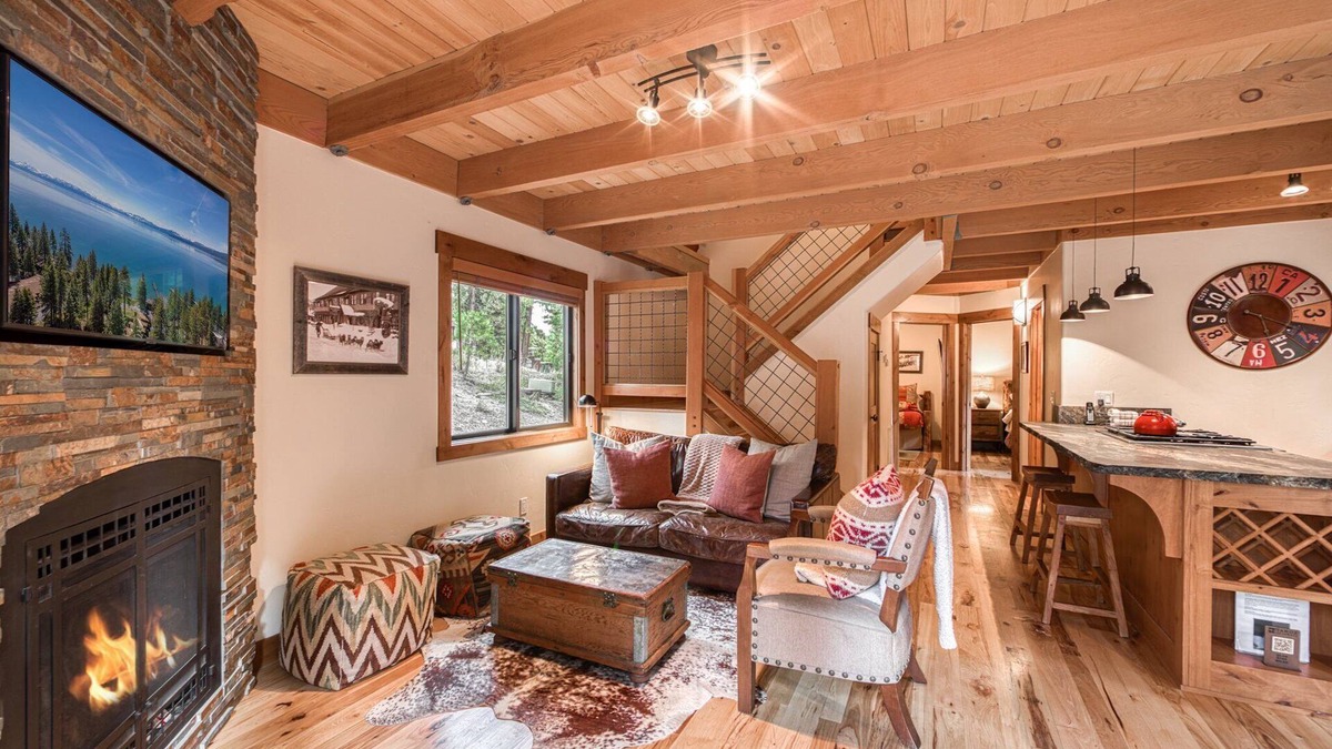 Kingswood Estates House | Allenby by Tahoe Getaways - Dog OK , Close to Northstar!