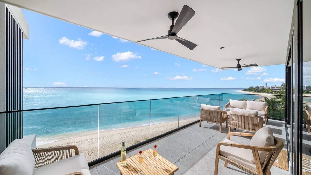 Brighton Villa | Allure 505 Summary: A