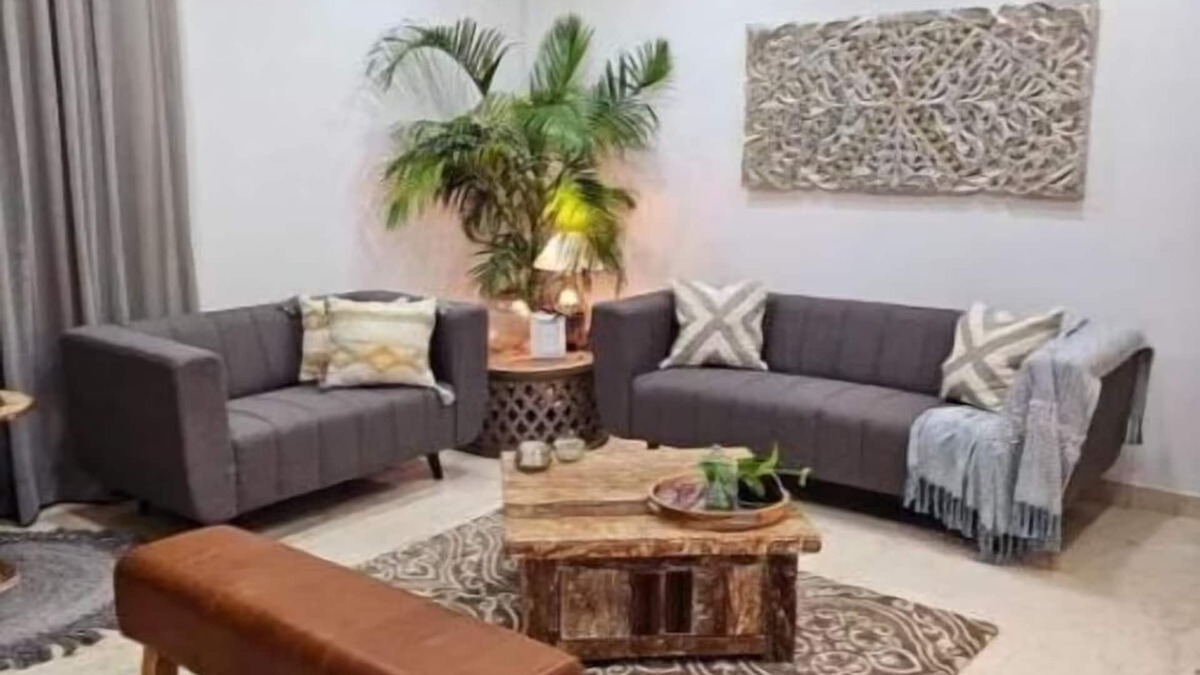 Sector D Apartment | Alluring, Affluent, Artistic Aparment 1 Room - Vasant Kunjn
