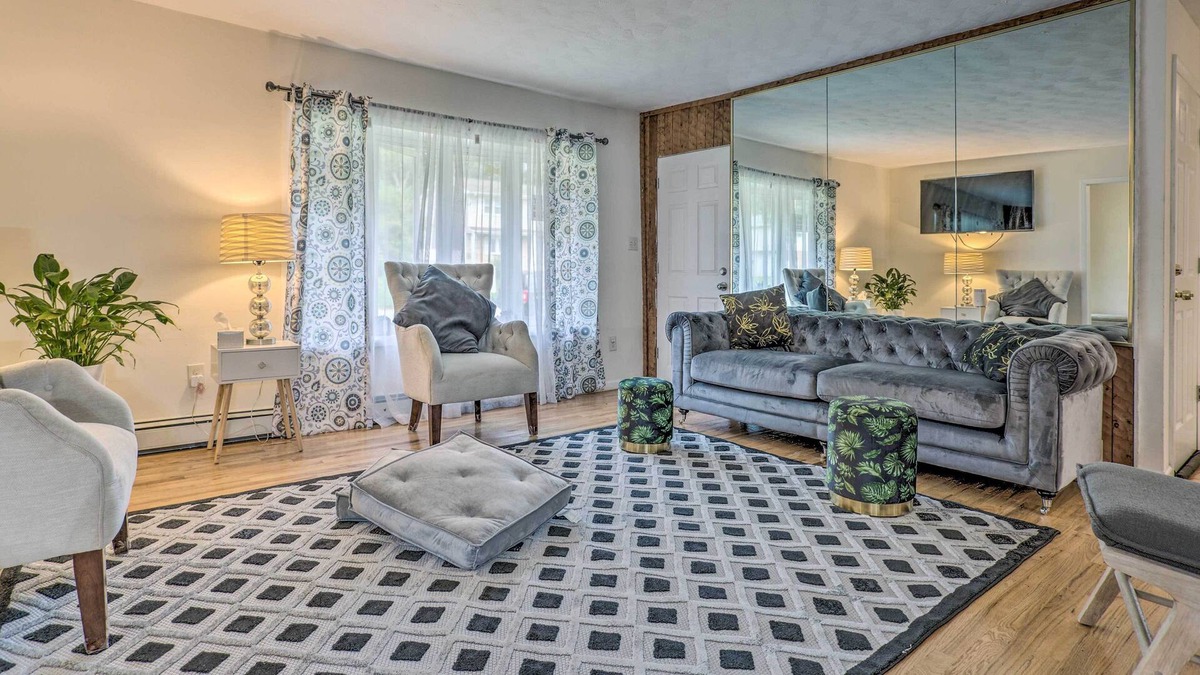 Deer Park House | Alluring Deer Park Hideaway w/ Fenced-In Yard!