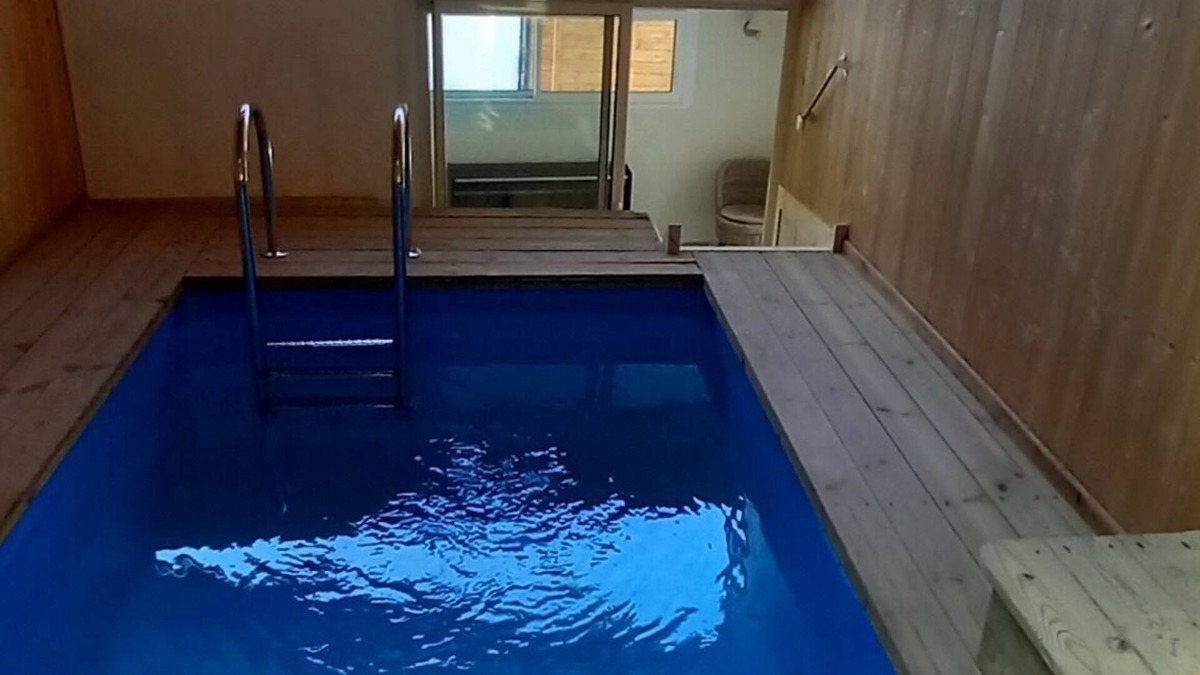 Roche-Saint-Secret Bed & Breakfast | Alma Bella -Parent suite with private indoor heated pool