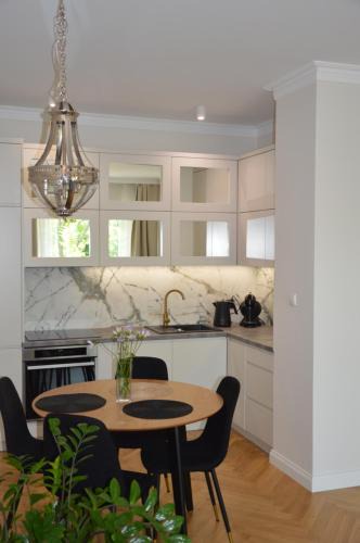 Torun Apartment | Almi Apartment, Villa Moderno z podziemnym parkingiem