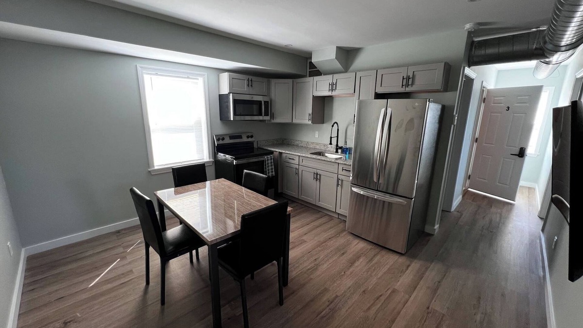 Mount Pleasant Apartment | Almira Properties Unit 3