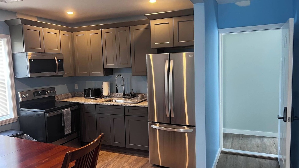 Mount Pleasant Apartment | Almira Properties Unit 2