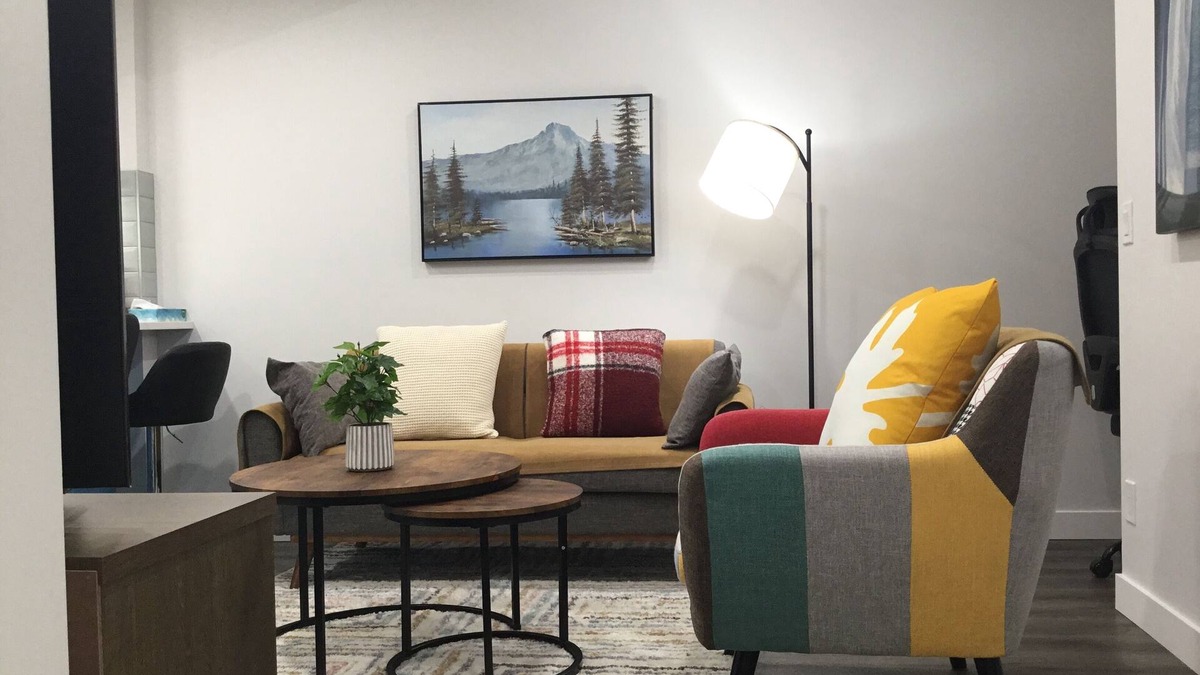Southwest Calgary Apartment | Almost Heaven – 2-Bdrm APT near Heritage Park, Spruce Meadows & Banff-SW Calgary