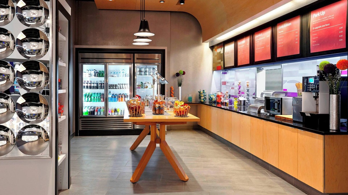 Banff Trail Hotel | Aloft Calgary University
