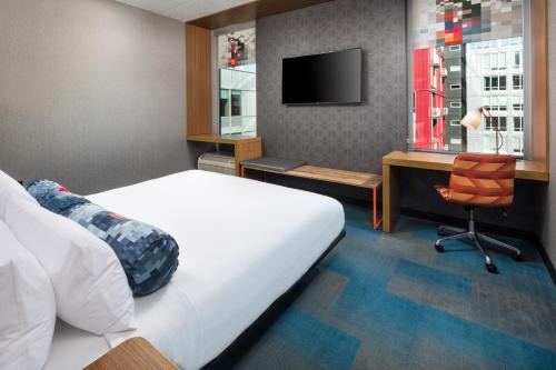 Downtown East Hotel | Aloft Minneapolis