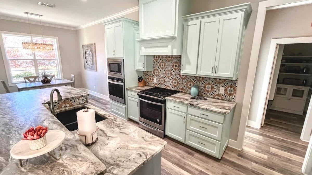 Flint House | Aloha Pines Summary:
