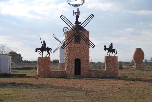 Valdepenas Hotel | Alojamiento Rural Los Delfines