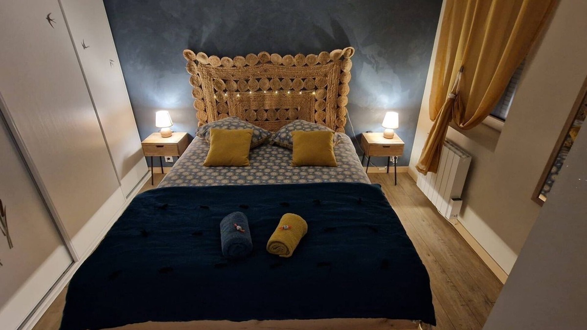 Rives de Meurthe Apartment | ALONG THE CANAL