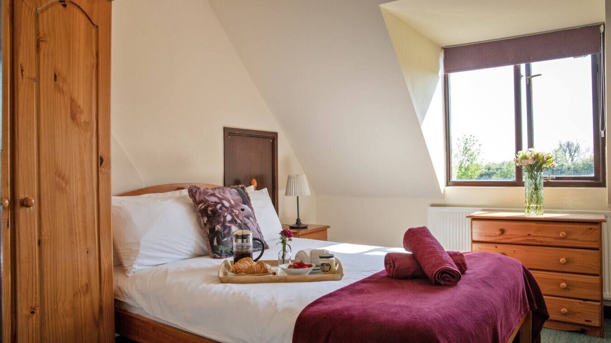 Denstone House | Alpaca Cottage - Alton Towers