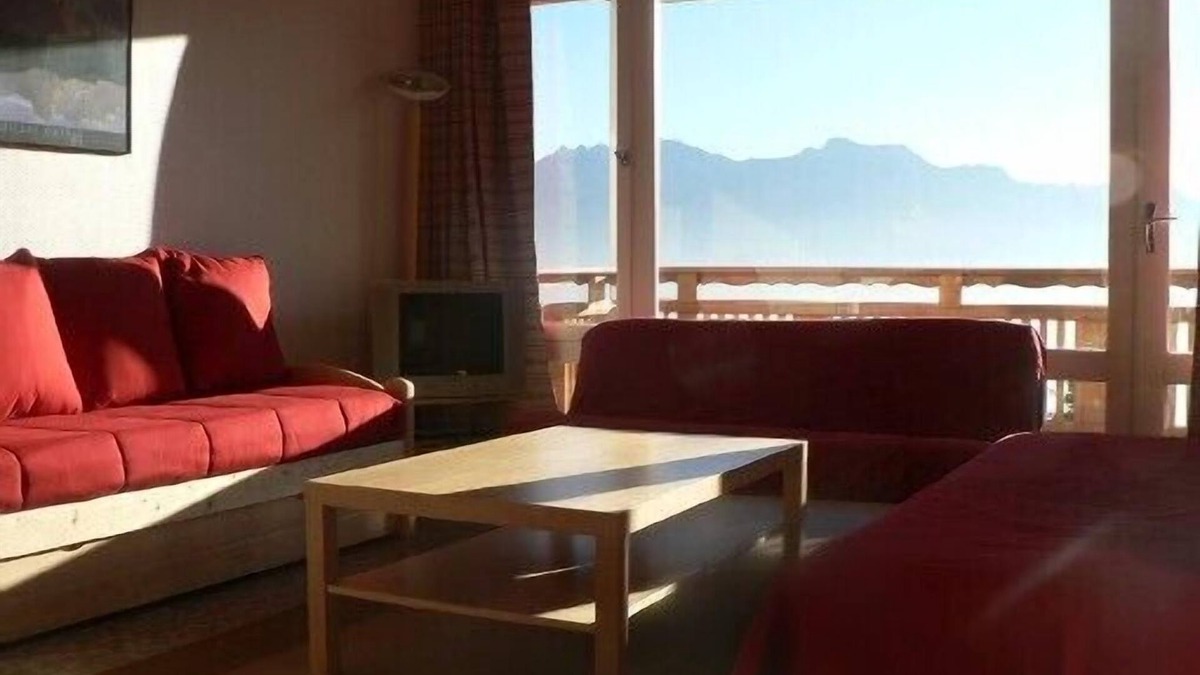 Viel-Alpe Apartment | Alpe d'huez- 70 m2- bright and sunny-superb view and terrace- 7 pers