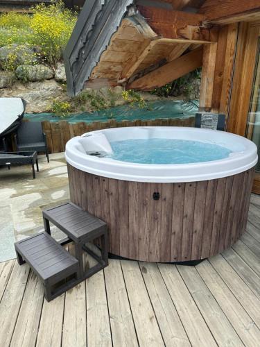 Huez-en-Oisans Ski Chalet | Alpe d'Huez Houses - Chalet Gustave - Beau chalet 4 chambres 50m piste Huez Express