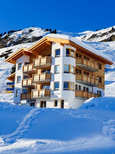 Riederalp Apartment | Alpen-Park 1. Stock West