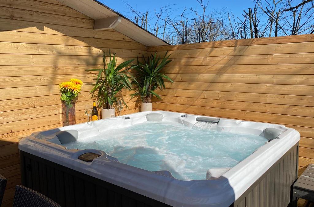 Ebersberg District Apartment | Alpenblick Nahe München mit Outdoor Whirlpool - 21 Min von München mit Zug