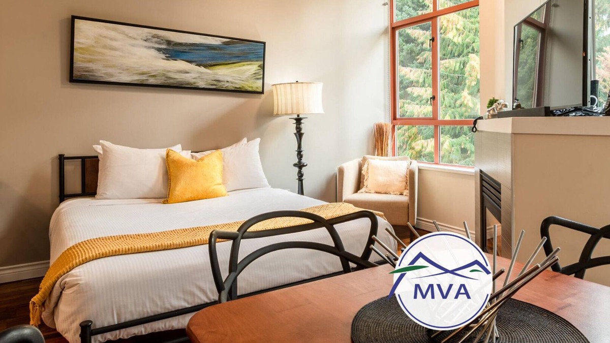 Village North Condo | Alpenglow Lodge Large Studio by MVA