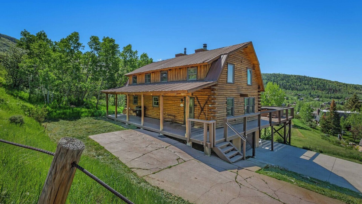 Steamboat Springs House | Alpenhaus Lodge w/Deck, Spa & Panoramic Views 1028
