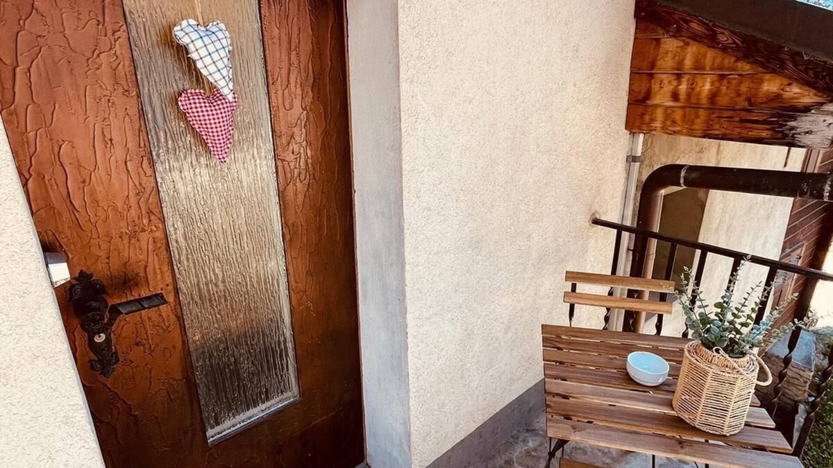 Sarreyer Apartment | Alpine apartment in Champsec , 10' from Le Chable